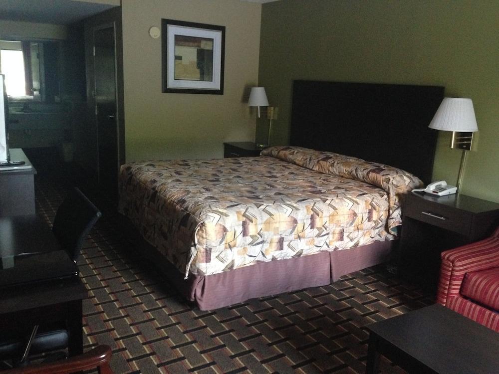Surestay Hotel By Best Western Lenoir City Exterior photo